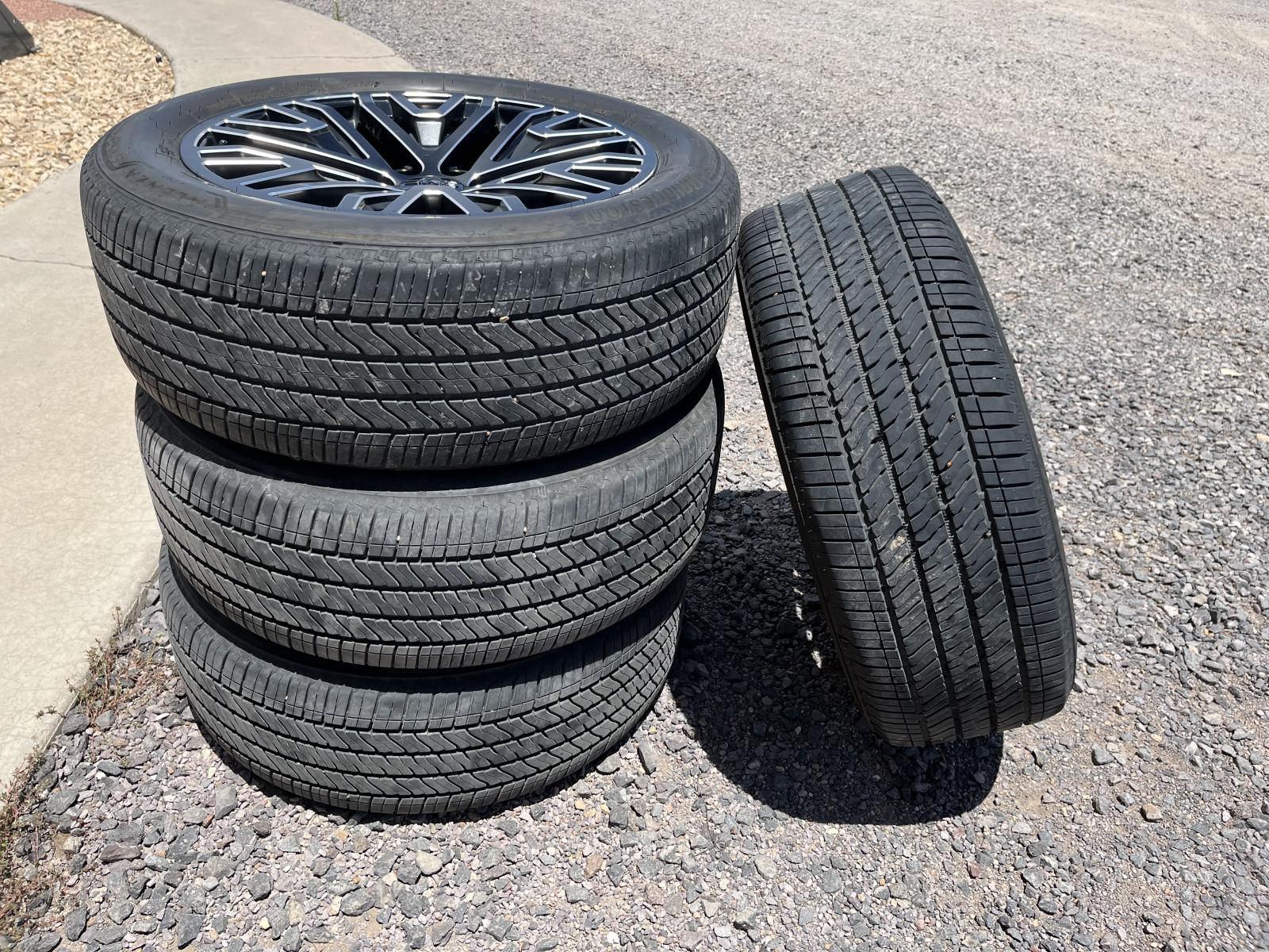 LOTE DE LLANTAS BRIDGESTONE 275/50R22 CON SU RIN